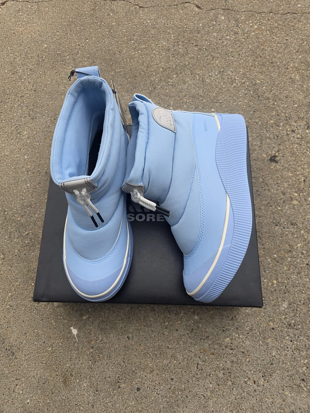 Sorel Women's Light Blue Cozy Winter Boots Size 8